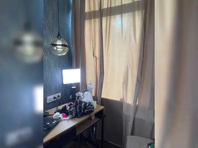 -wowFox- on BongaCams