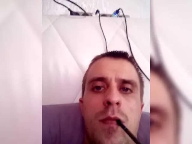 Offline AdidasCoin on BongaCams