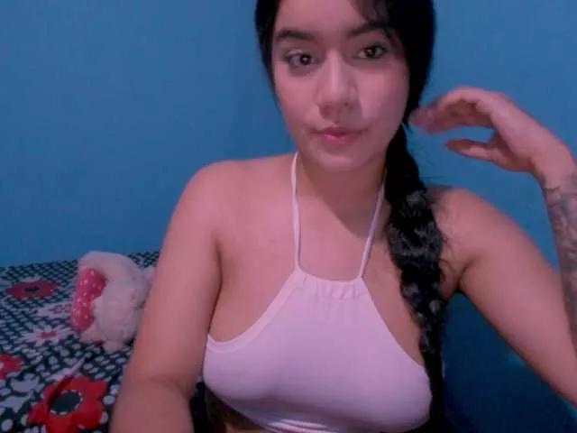 Offline alexaqueen25 on BongaCams