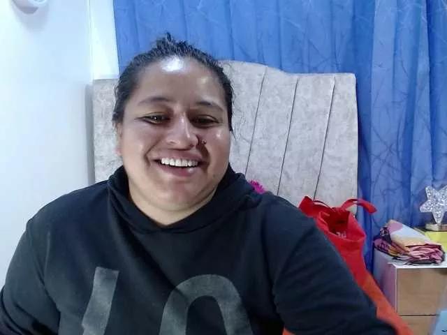 Offline AMARAA17 on BongaCams