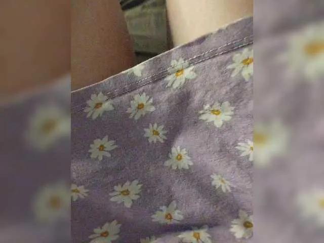 Offline amazingtits-5D on BongaCams