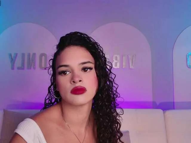 AprilRhodes on BongaCams