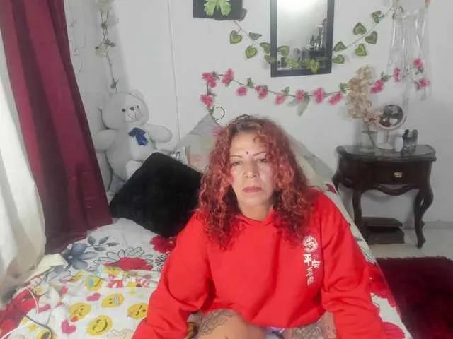 AxxyMilf on BongaCams 
