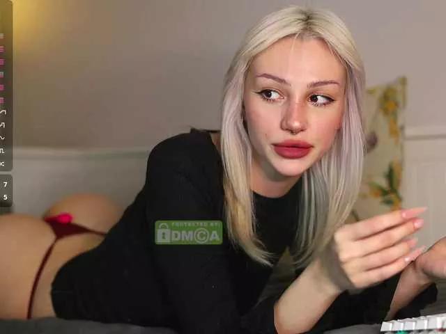Offline babeholly on BongaCams