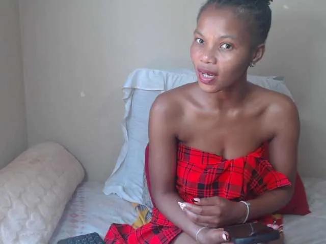 Offline BadGirlMonaa on BongaCams