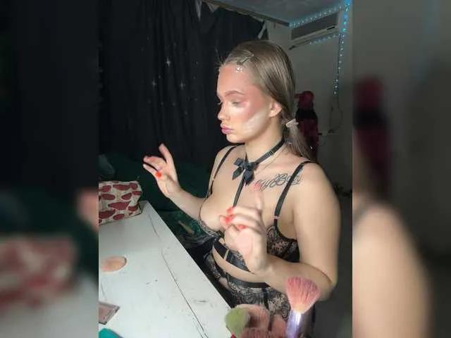 Offline Bamb1-boobs on BongaCams