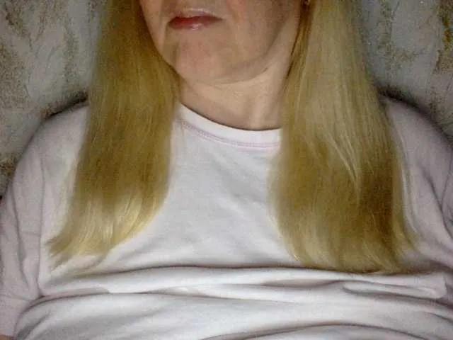 BlondyVio on BongaCams