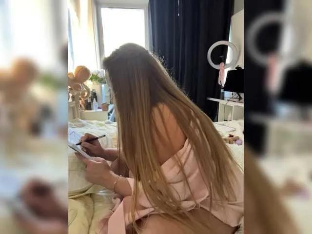 Offline Bonne-Aurore on BongaCams