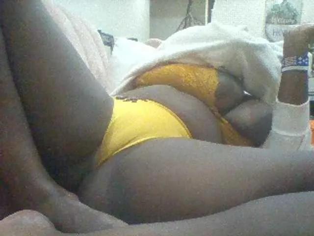 Offline BoobieQueen on BongaCams