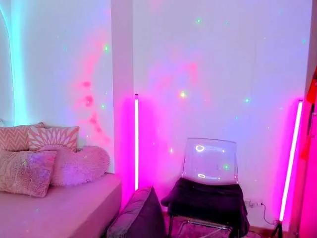 Offline Carolalen on BongaCams