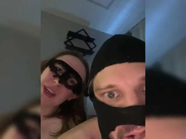 Offline Cherry-lips on BongaCams