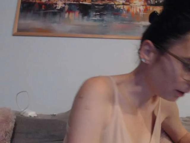 Offline cleophee on BongaCams