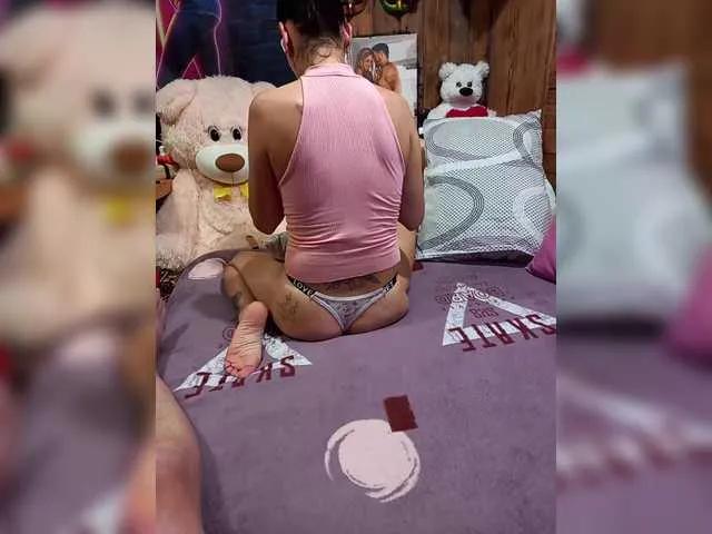 Offline Cottoncandy1-1 on BongaCams