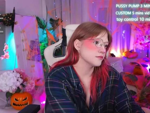 CrazyWine on BongaCams