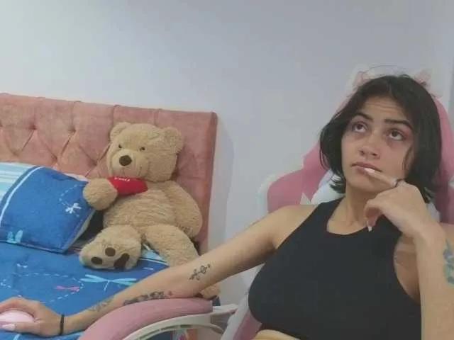 Offline CrystalStarX on BongaCams