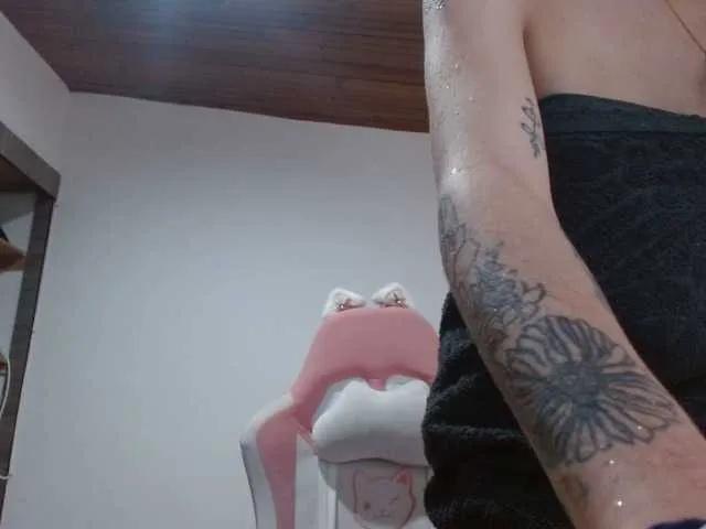 Offline CrystalStarX on BongaCams