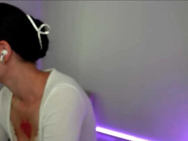 DaisyFantasy on BongaCams
