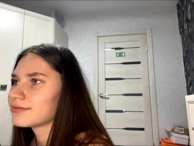 Offline ElinOroz on BongaCams