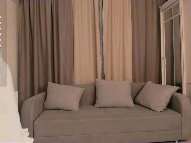 ellawesty1 on BongaCams 