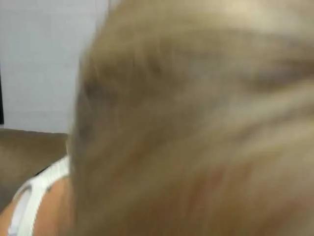 Offline EmillyLove on BongaCams