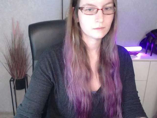 EmmaHeart on BongaCams