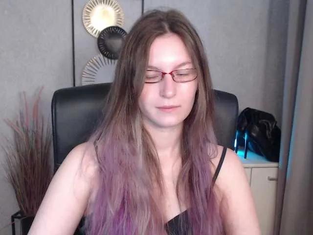 EmmaHeart on BongaCams 