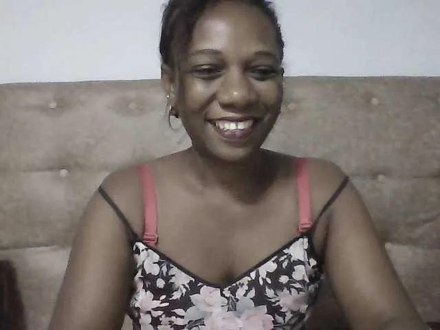 Offline Faozia on BongaCams