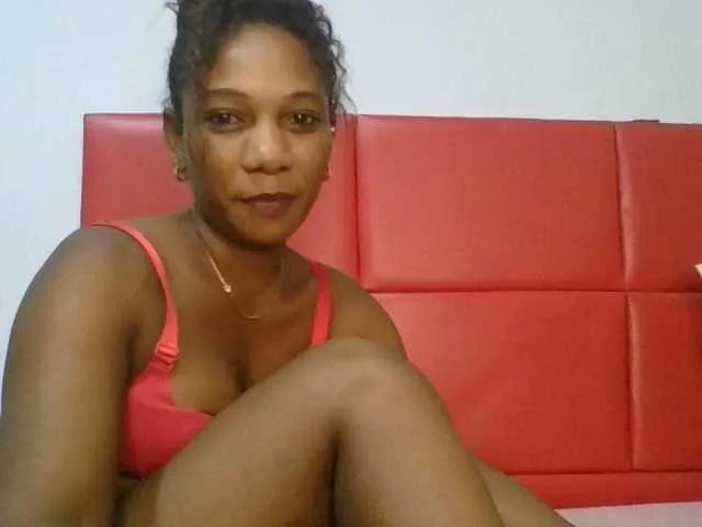 Offline Faozia on BongaCams