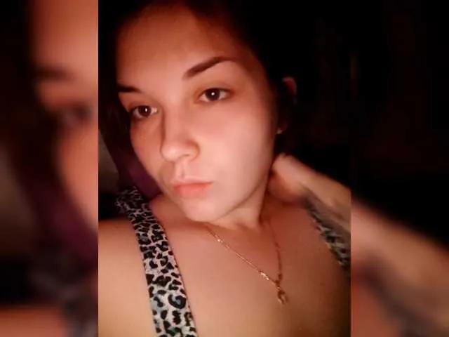 Offline FoxyLoVe25 on BongaCams