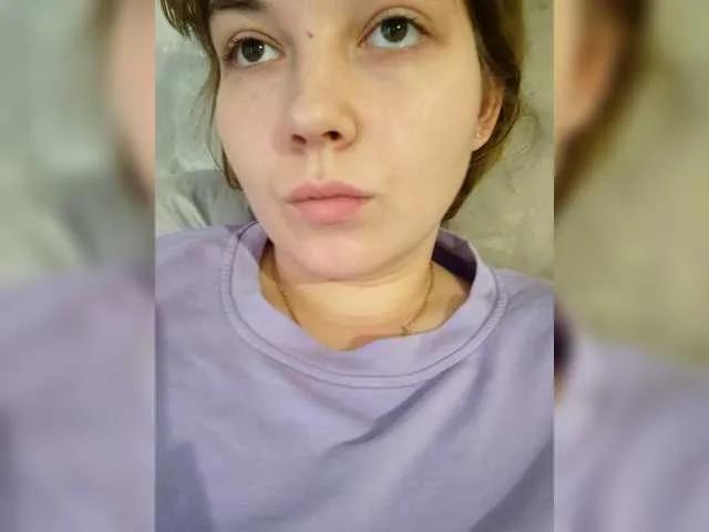 Offline FoxyLoVe25 on BongaCams