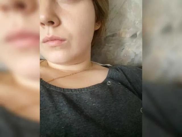 Offline FoxyLoVe25 on BongaCams