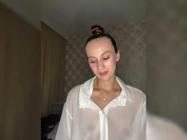 Gloriya-S on BongaCams