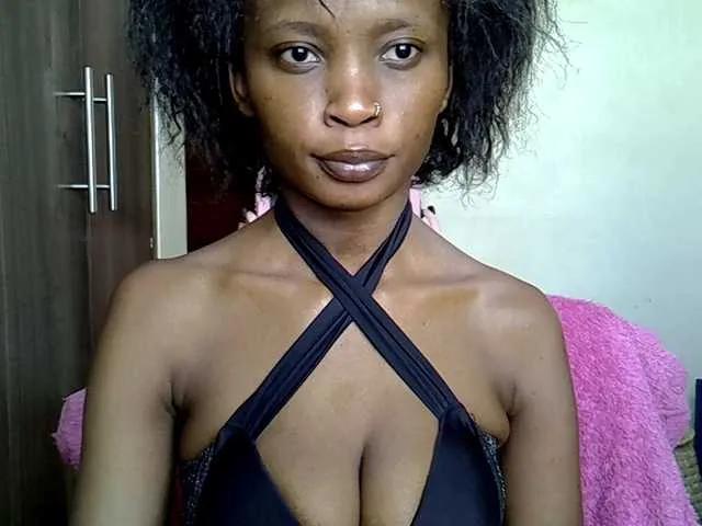 hippyshanice on BongaCams