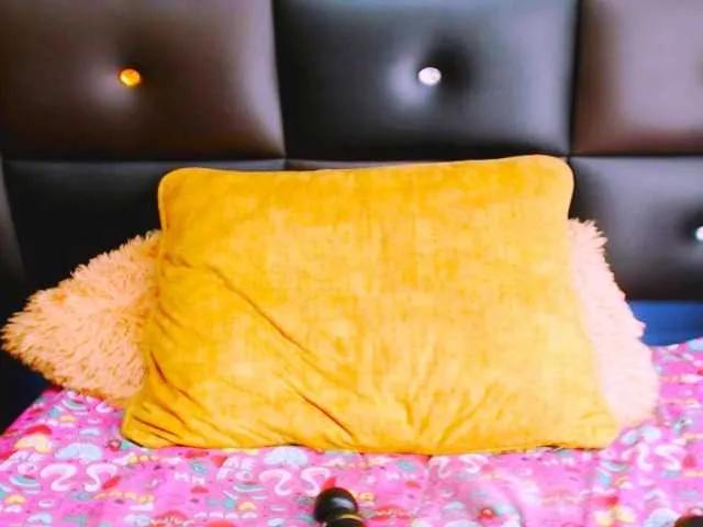 Offline IndianSutraX on BongaCams