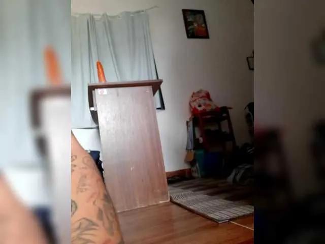 Offline JoeYang on BongaCams