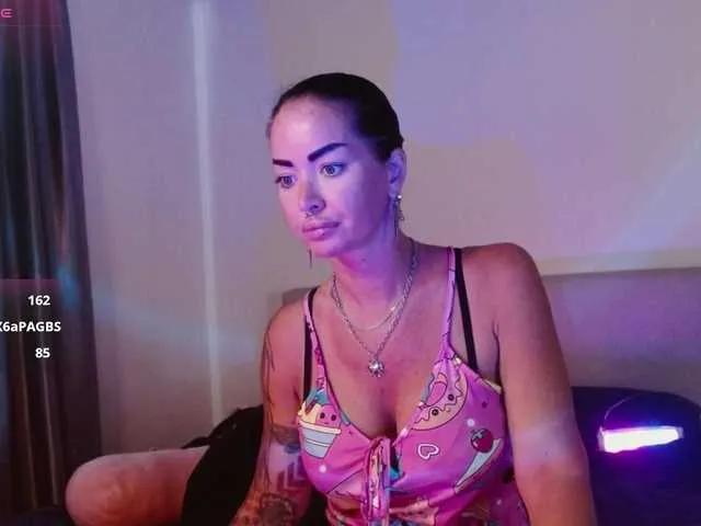 KattyCat on BongaCams 