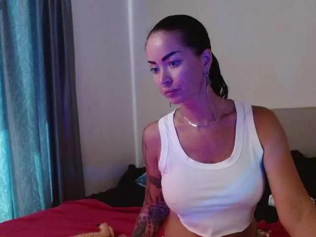 KattyCat on BongaCams 