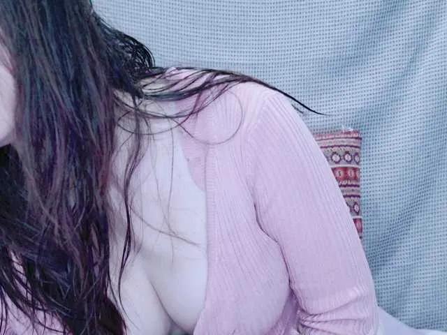 Offline kiki-001 on BongaCams
