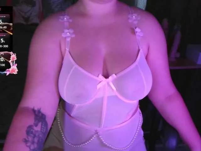Offline Kiki-03 on BongaCams