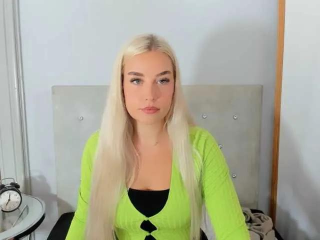Offline KristyQueen on BongaCams