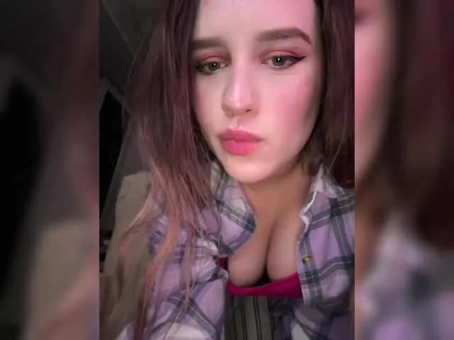 Offline L0lly-D0lly on BongaCams