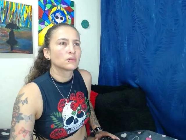 leyla-hot on BongaCams 