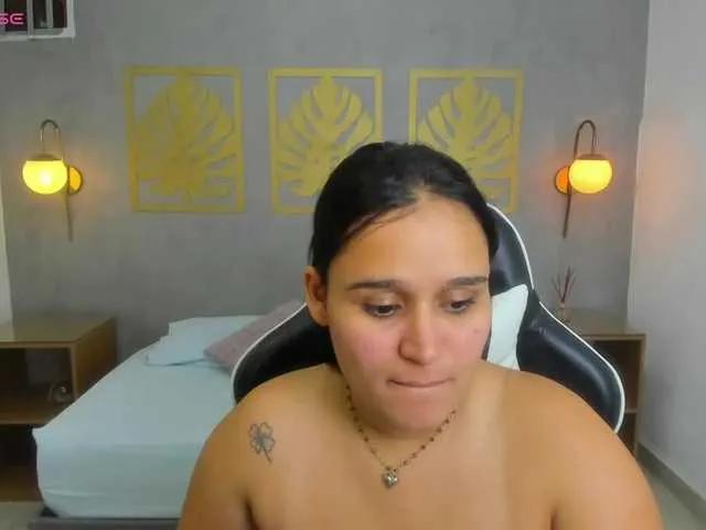 lia-sexx19 on BongaCams