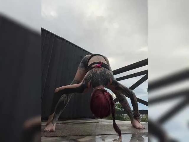 Lina69Goddesssss on BongaCams