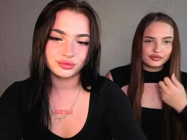 LisaAndDenis on BongaCams