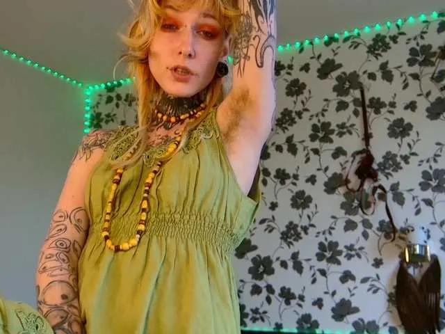 Offline LittleSpaceMouse- on BongaCams