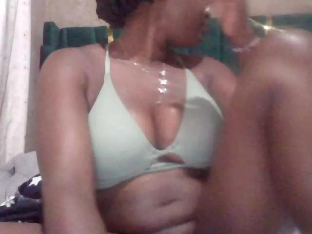 Lovelydoll34 on BongaCams