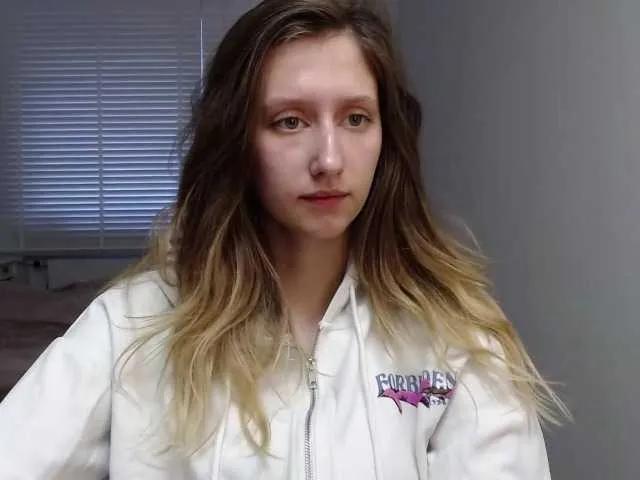 Offline LUNAdream on BongaCams