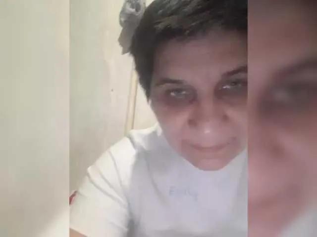 Lyolya-23 on BongaCams