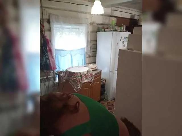 Madam-oss on BongaCams